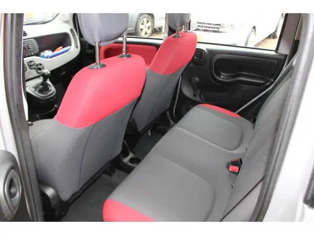 Fiat Panda 0.9 TwinAir Edizione Cool 2013 Benzine 9