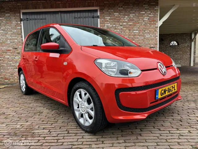 Volkswagen up! 3