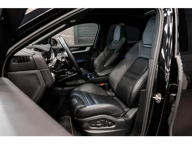 Porsche Cayenne Coupé 3.0 E-Hybrid 2024 Hybride Benzine 8