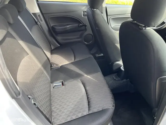 Mitsubishi Space Star 1.2 Connect+ 2022 Benzine 17