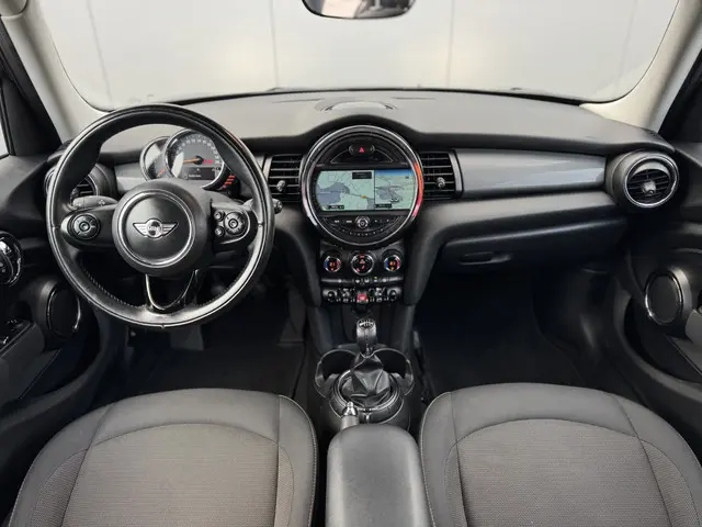 MINI 5-Deurs Cooper 1.5 Salt 2015 Benzine 6