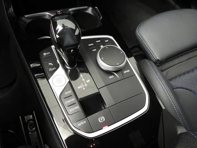 BMW 1 Serie 5-deurs 118i 2020 Benzine 16