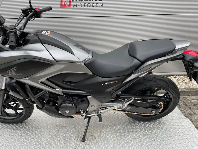 Honda NC 750 X ABS 2014 Benzine 17