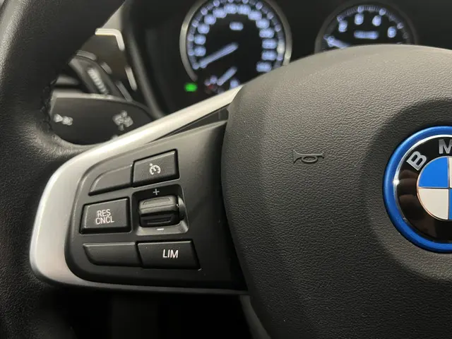 BMW X1 xDrive25e 2022 Hybride Benzine 17