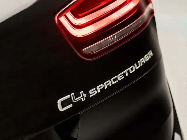 Citroën C4 Spacetourer 1.2 PureTech Sport 2020 Benzine 24