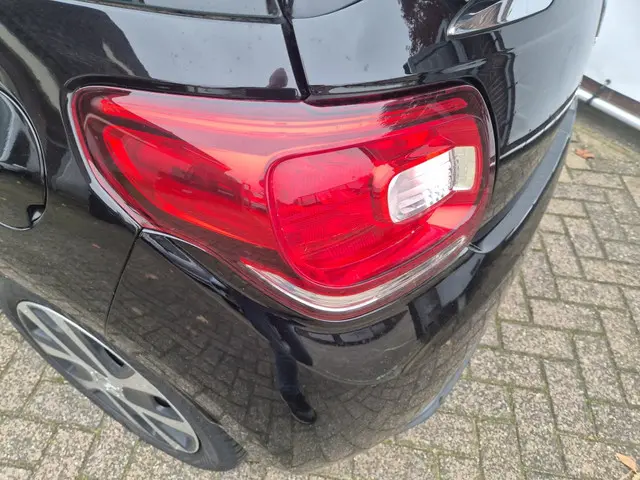 Citroën DS3 Cabrio 1.2 VTi So Chic 2014 Benzine 27