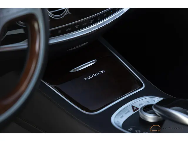 Mercedes-Benz S-Klasse 500 Maybach 2015 Benzine 35