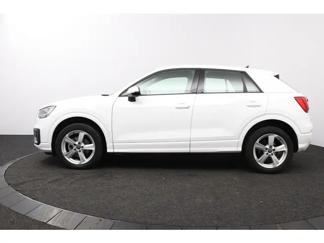 Audi Q2 30 TFSI epic 2020 Benzine 37