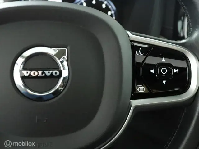 Volvo XC60 2.0 T5 AWD Inscription 2019 Benzine 58