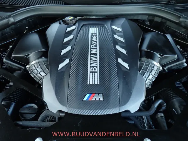 BMW X5 M COMPETITION 2021 Benzine 59