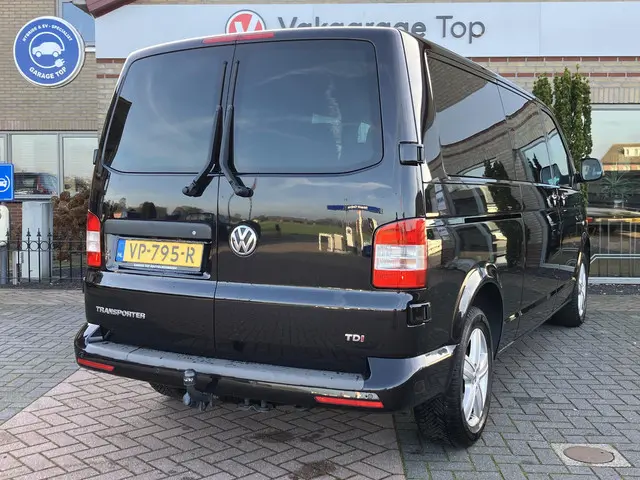 Volkswagen Transporter 2.0 TDI L2H1 DC 2015 Diesel 12