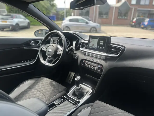 Kia Ceed 1.4 T-GDi GT-Line 2019 Benzine 9