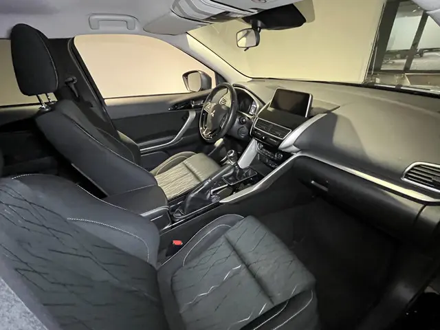 Mitsubishi Eclipse Cross 1.5 DI-T Intense 2019 Benzine 31