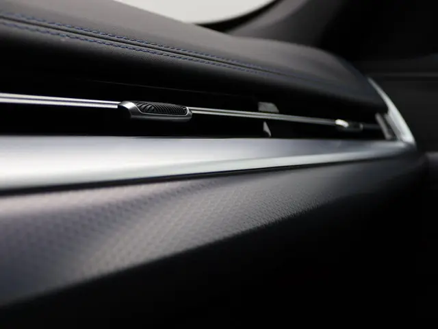 BMW X1 xDrive30e 2024 Hybride Benzine 20