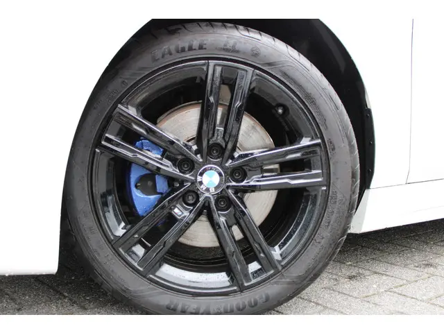 BMW 1 Serie 118i M Sport Automaat 2023 Benzine 3