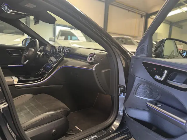 Mercedes-Benz C-Klasse 200 AMG Line 2023 Benzine 27