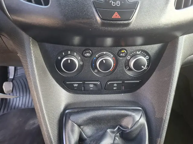 Ford Transit Connect 1.0 Ecoboost L1 Trend 2015 Benzine 14