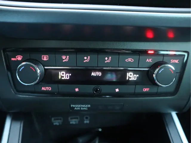 SEAT Arona 1.0 TSI Style Business 2019 Benzine 10