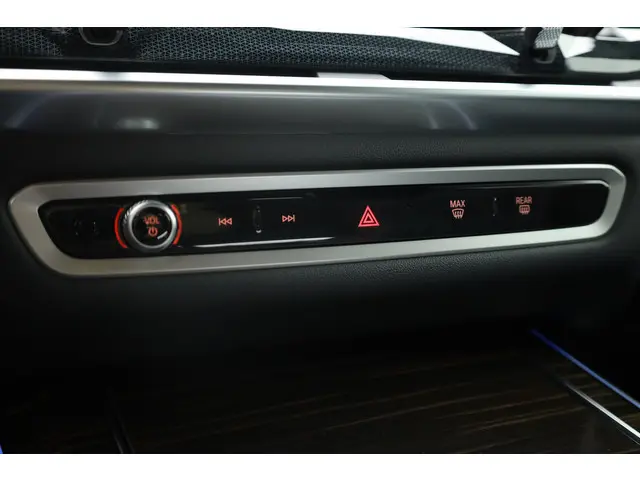 BMW X5 xDrive50e M Sport 2023 Hybride Benzine 36