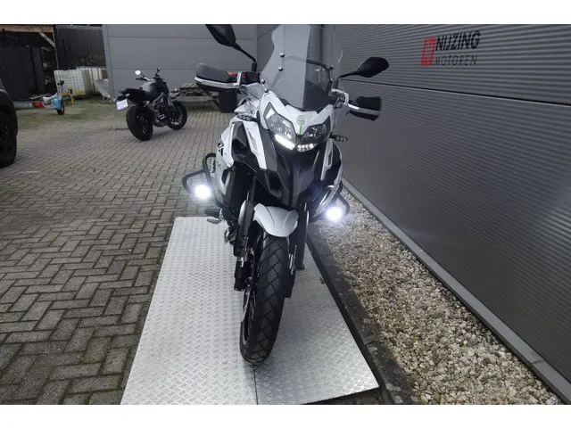 Benelli TRK 502 X 2023 Benzine 4