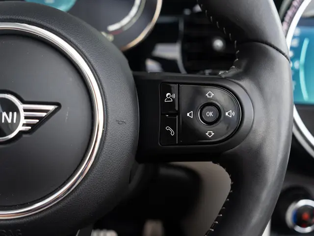 MINI Cooper Cabrio Aut. 2022 Benzine 26