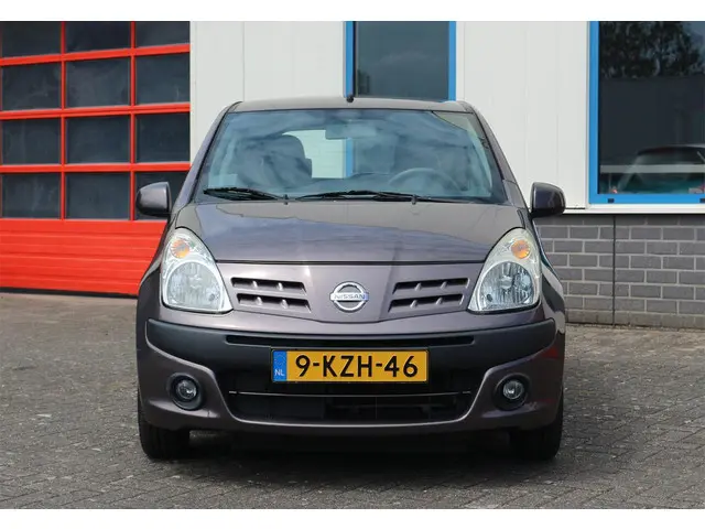 Nissan Pixo 1.0 Look Airco zeer weinig KM 2012 Benzine 2