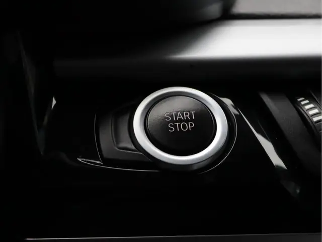 BMW X5 xDrive40e High Executive 2017 Hybride Benzine 44