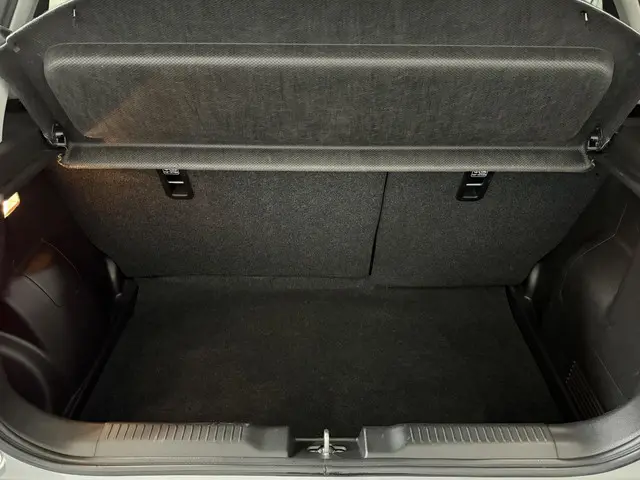 Suzuki Swift 1.2 Select Smart Hybrid 2021 Benzine 27