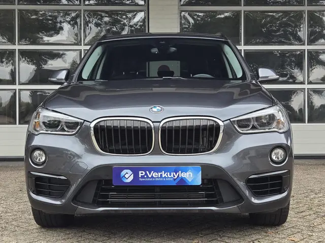 BMW X1 sDrive20i SPORTLINE 2018 Benzine 11