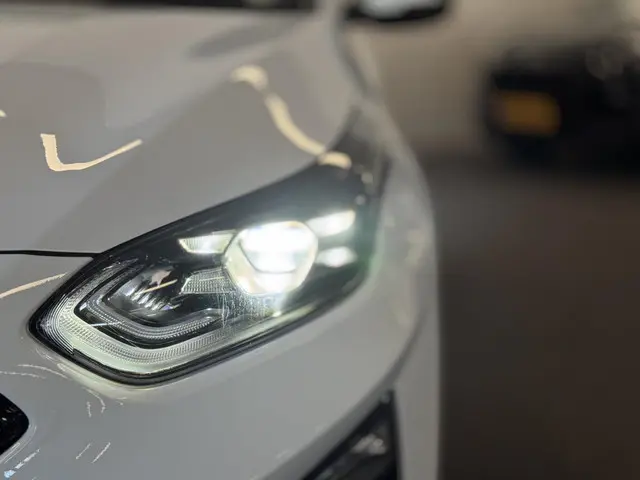 Kia Ceed 1.4 T-GDi GT-Line 2021 Benzine 10