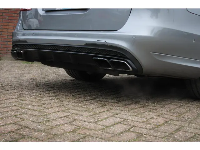 Mercedes-Benz E-Klasse Estate AMG 63 4MATIC 2014 Benzine 33