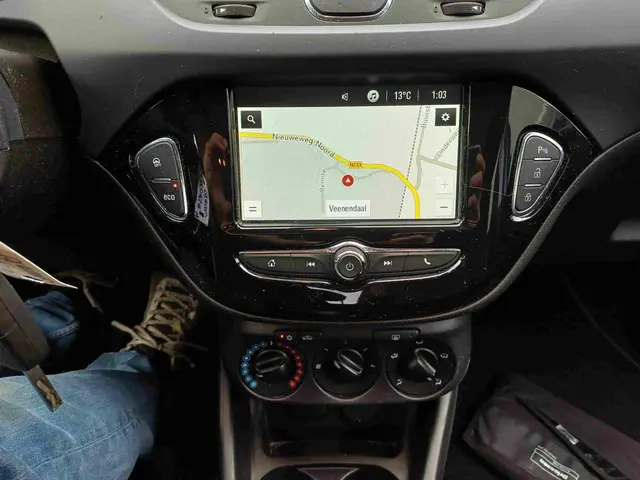Opel Corsa 1.4 Favourite navi 2018 Benzine 13