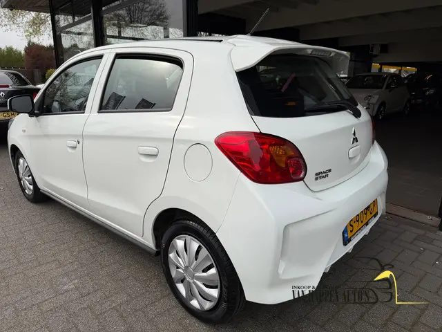 Mitsubishi Space Star 1.2 Entry / apk 4-2028 2022 Benzine 16