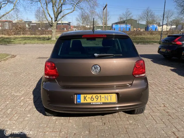 Volkswagen Polo 1.2 Easyline ----NIEUWE APK----- 2014 Benzine 2