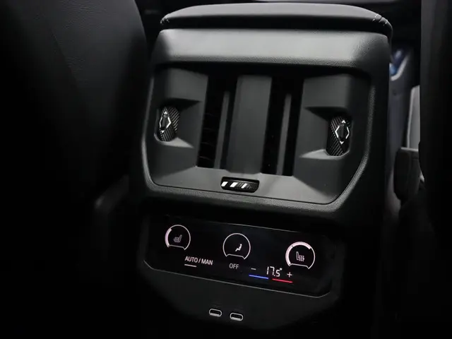 BMW X3 M50 2026 Benzine 36