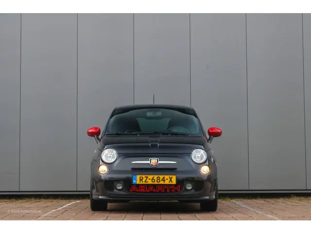 Fiat 500 1.4 T-Jet Abarth Custom 2015 Benzine 7
