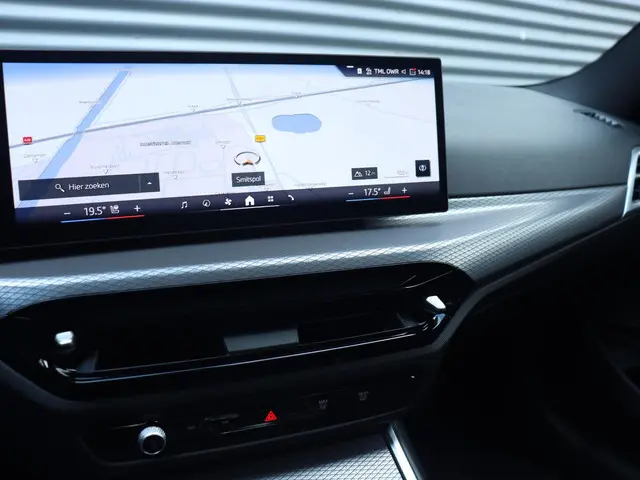 BMW 3 Serie Touring 330e 2025 Hybride Benzine 18