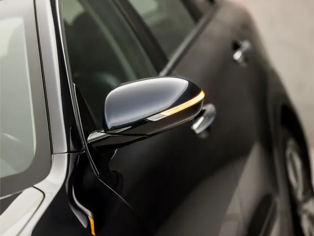 Kia Niro 1.6 GDi Hybrid Dynamic 2018 Hybride Benzine 32