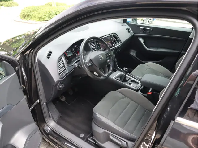 SEAT Ateca 1.5 TSI 150 PK Style Business 2020 Benzine 35