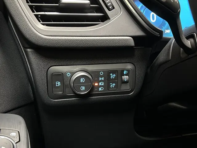 Ford Kuga 2.5 PHEV Titanium 2022 Hybride Benzine 23