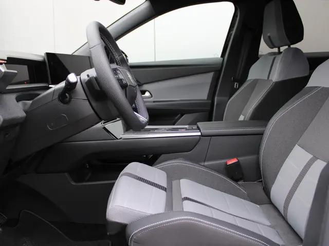 Opel Grandland 1.2 Turbo Hybrid GS 2024 Hybride Benzine 9