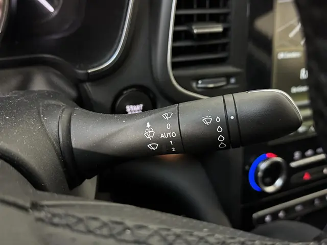 Renault Talisman 1.8 TCe Initiale Paris 2020 Benzine 31