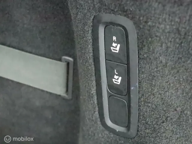 Volvo V90 2.0 T4 R-Design | ACC | PILOT | LEER | 2019 Benzine 48