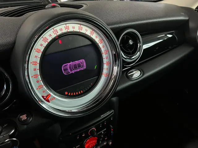 MINI Cooper Mini 1.6 Pepper 2013 Benzine 13