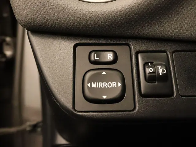 Toyota Yaris 1.5 Hybrid Trend 2016 Hybride Benzine 20