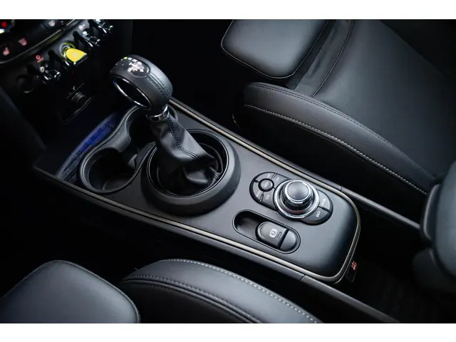 MINI Countryman Cooper SE ALL4 2022 Hybride Benzine 18