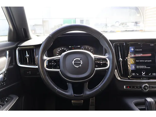 Volvo S90 2.0 B4 R-Design 2022 Benzine 27