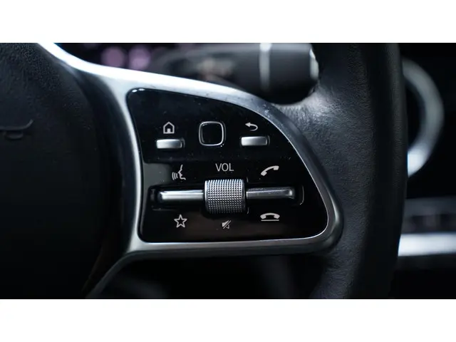 Mercedes-Benz C-Klasse 180 Avantgarde 2019 Benzine 14