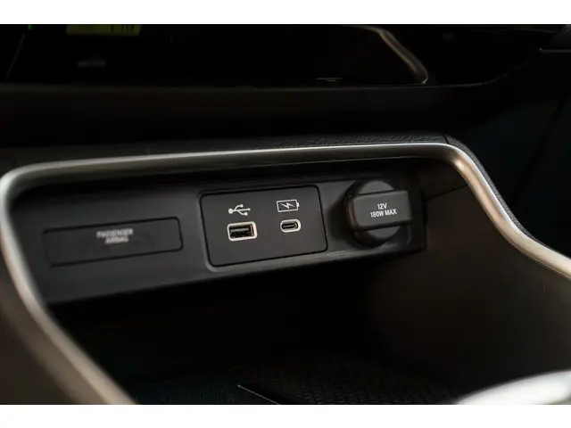 Honda CR-V 2.0i e:PHEV ADVANCE TECH 2025 Hybride Benzine 20