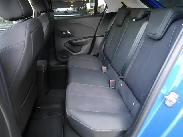 Opel Corsa 1.2 Level 3 2023 Benzine 11